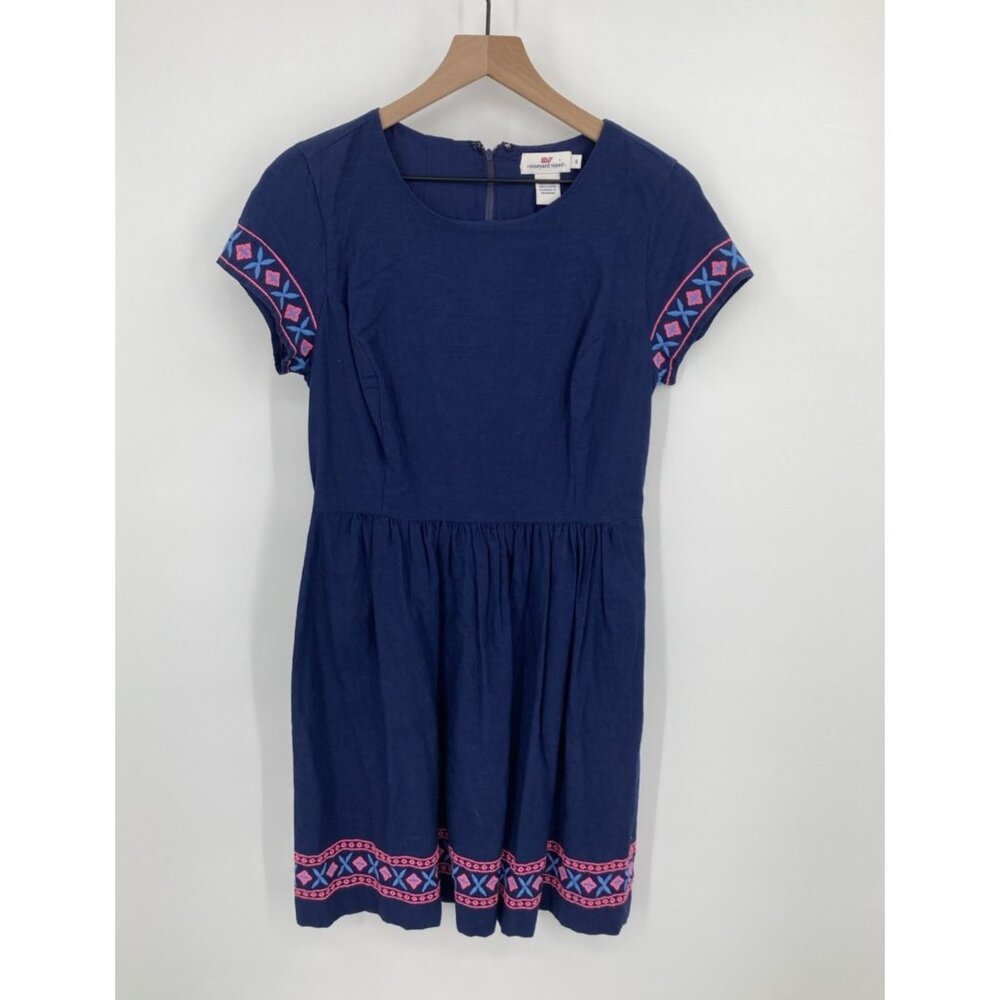 Vineyard Vines Dress Size 4 Embroidered Navy With Pink Design Pleated